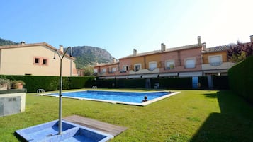 House | Pool | Outdoor pool