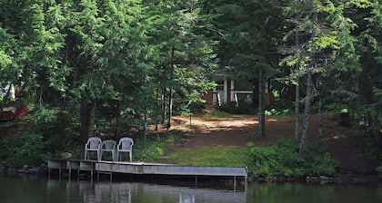 Family cottage by river pet friendly sleeps 7, 3 waterfalls and hiking trails