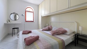 2 bedrooms, iron/ironing board, WiFi, bed sheets - Amelie apartman 2-bedroom with AC, WiFi in beautiful Vantačići (Vantačići)