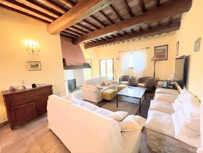 Living room - Detached Villa With Games Room, Pool, and Panoramic Views in San Damiano (Todi)