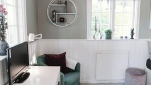 Unclassified image, 3 of 13, button - Serene Lakeside Cabin Next to the sea Just 10 Minutes From Stockholm City! (Solna)