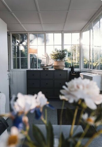 Serene Lakeside Cabin Next to the sea Just 10 Minutes From Stockholm City!