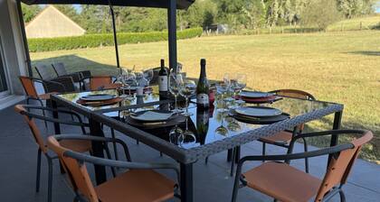 House Near Le Mans Circuit With Garden