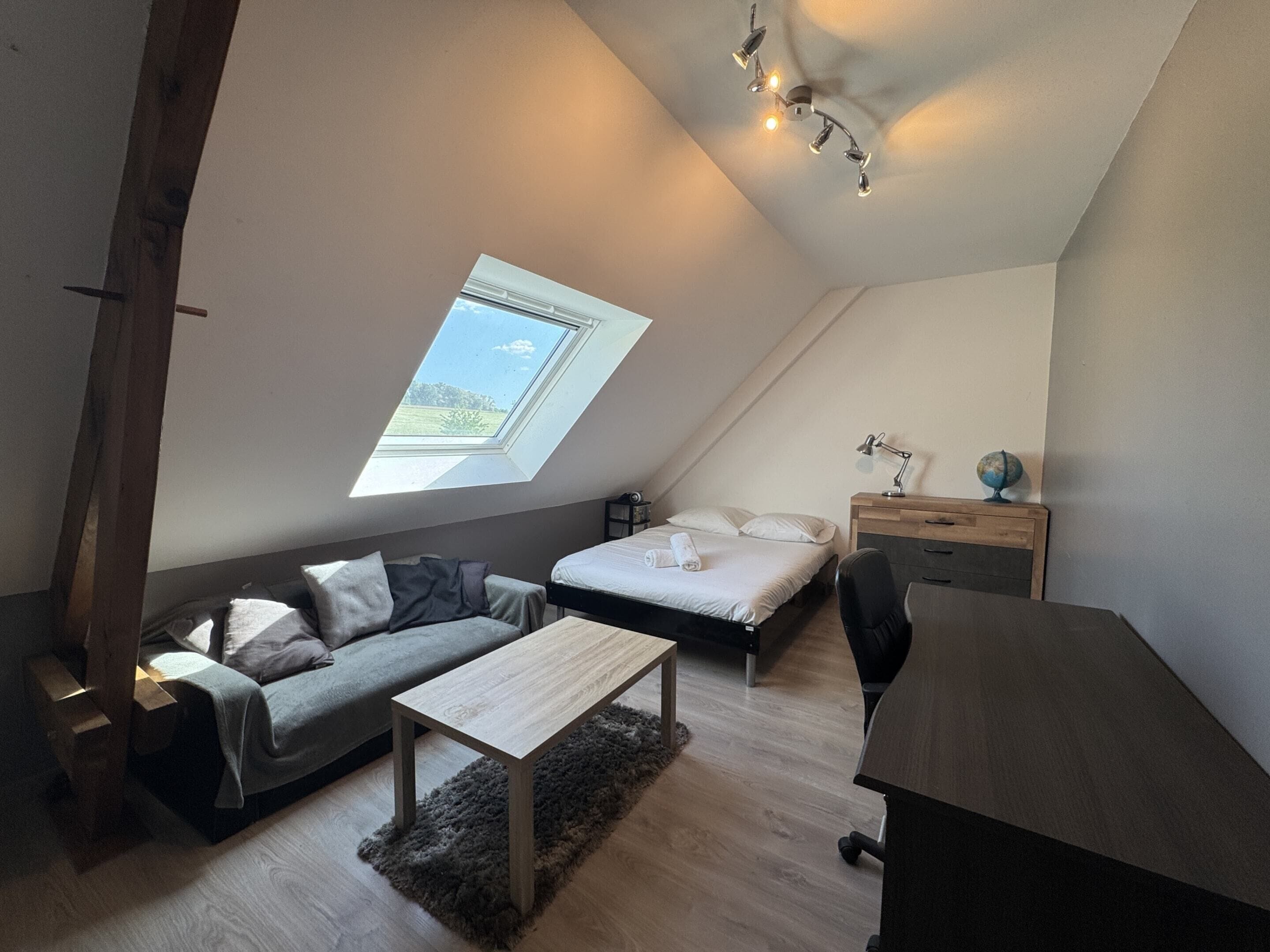 House | 4 bedrooms, iron/ironing board