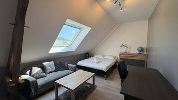 House | 4 bedrooms, iron/ironing board