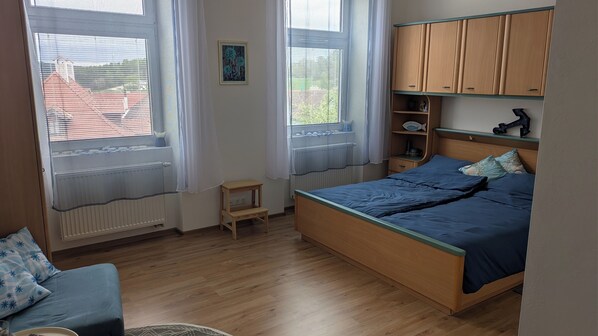 Standard-Doppelzimmer, Nichtraucher | Allergikerbettwaren, Verdunkelungsvorhänge, kostenloses WLAN, Bettwäsche