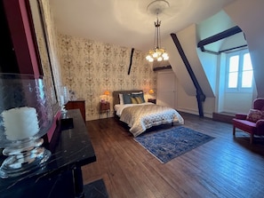 Premium Room, 1 Queen Bed, Garden View