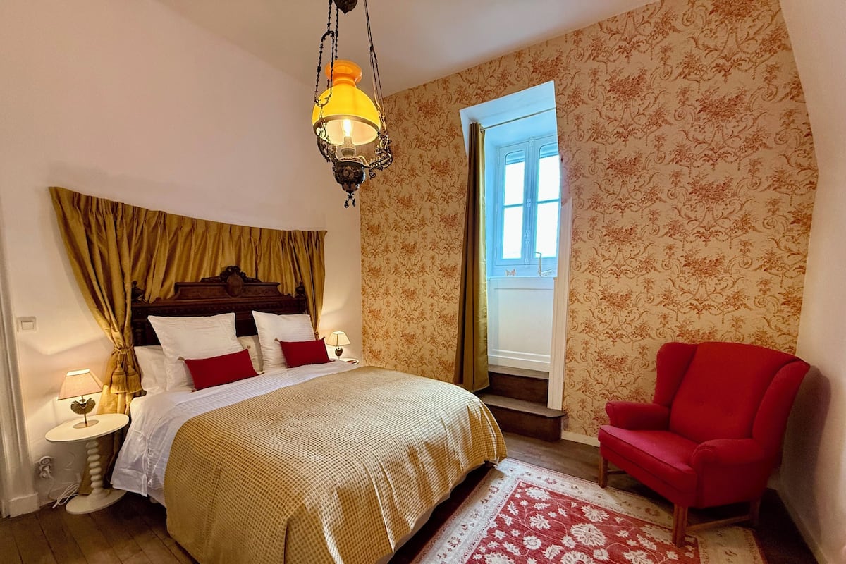 Superior Room, 1 Queen Bed, Non Smoking, Garden View