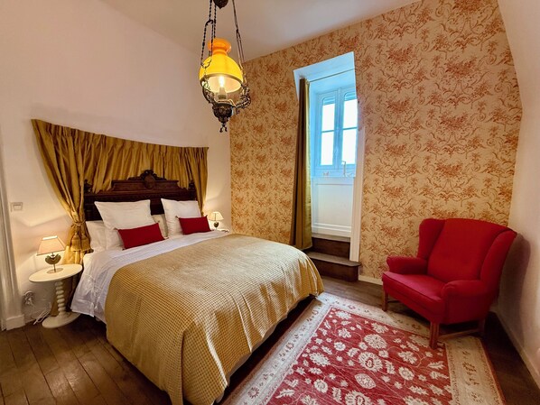 Superior Room, 1 Queen Bed, Non Smoking, Garden View | Iron/ironing board, free WiFi - Coin de Paix - Château de Launay (Saint-Vincent-sur-Oust)