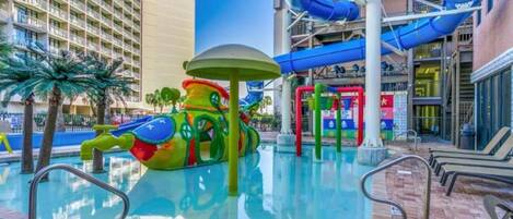 Piscine couverte, piscine extérieure