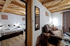 Family Suite with Balcony | Blackout drapes, iron/ironing board, free WiFi