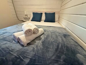 Ferros/tábuas de passar roupa, Wi-Fi, roupa de cama