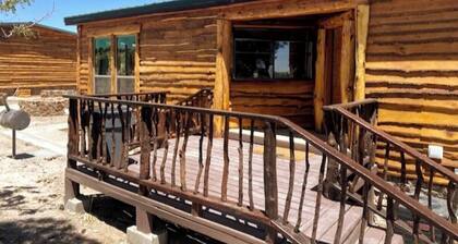Kit Carson Cabin 2BR Rustic w/Mountain Views