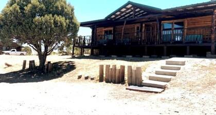 Kit Carson Cabin 2BR Rustic w/Mountain Views
