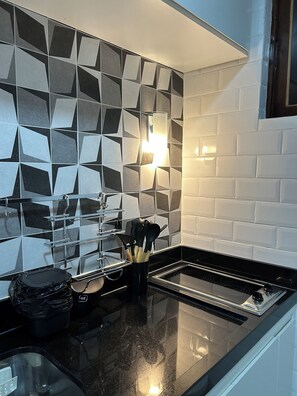Micro-ondas, cooktop, lava-louças