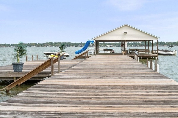 Community Pier