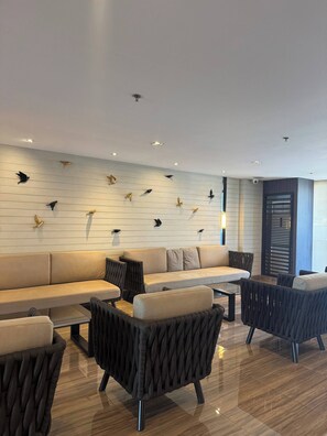 Apartment, 1 Bedroom, City View | Interior