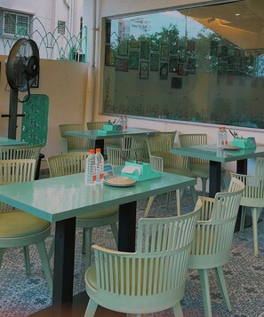Alimentação e bebidas