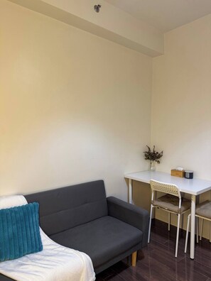 Apartment, 1 Bedroom, Private Pool, City View | Interior - Entire Place in Central Makati (Makati)