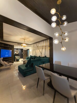 Apartamento, 3 quartos, acessível, para fumantes | Sala de estar