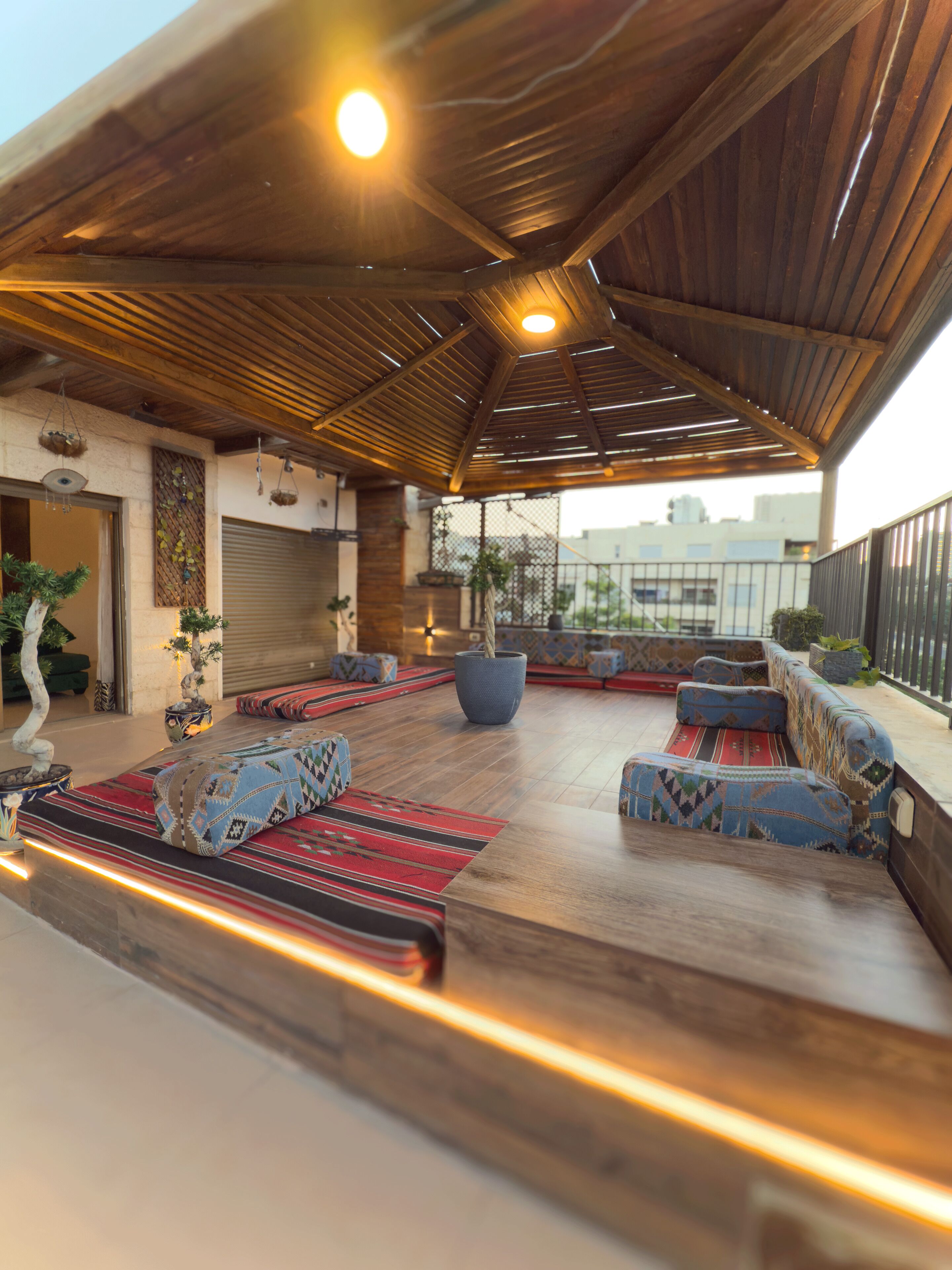 Apartment, 3 Bedrooms, Accessible, Smoking | Living room
