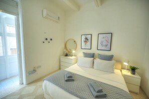 1 chambre, fer et planche à repasser, accès au Wi-Fi (inclus)