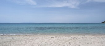 Siviri Malena by Luxlikehome