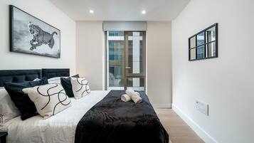 2 chambres, fer et planche Ă  repasser, accĂšs Internet, draps fournis