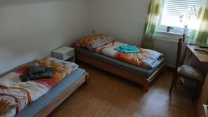2 bedrooms, WiFi, bed sheets