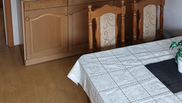 Micro-ondes, plaque de cuisson, lave-vaisselle