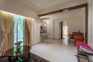 Suite estudio familiar, vistas a la ciudad | Vistas del balcón