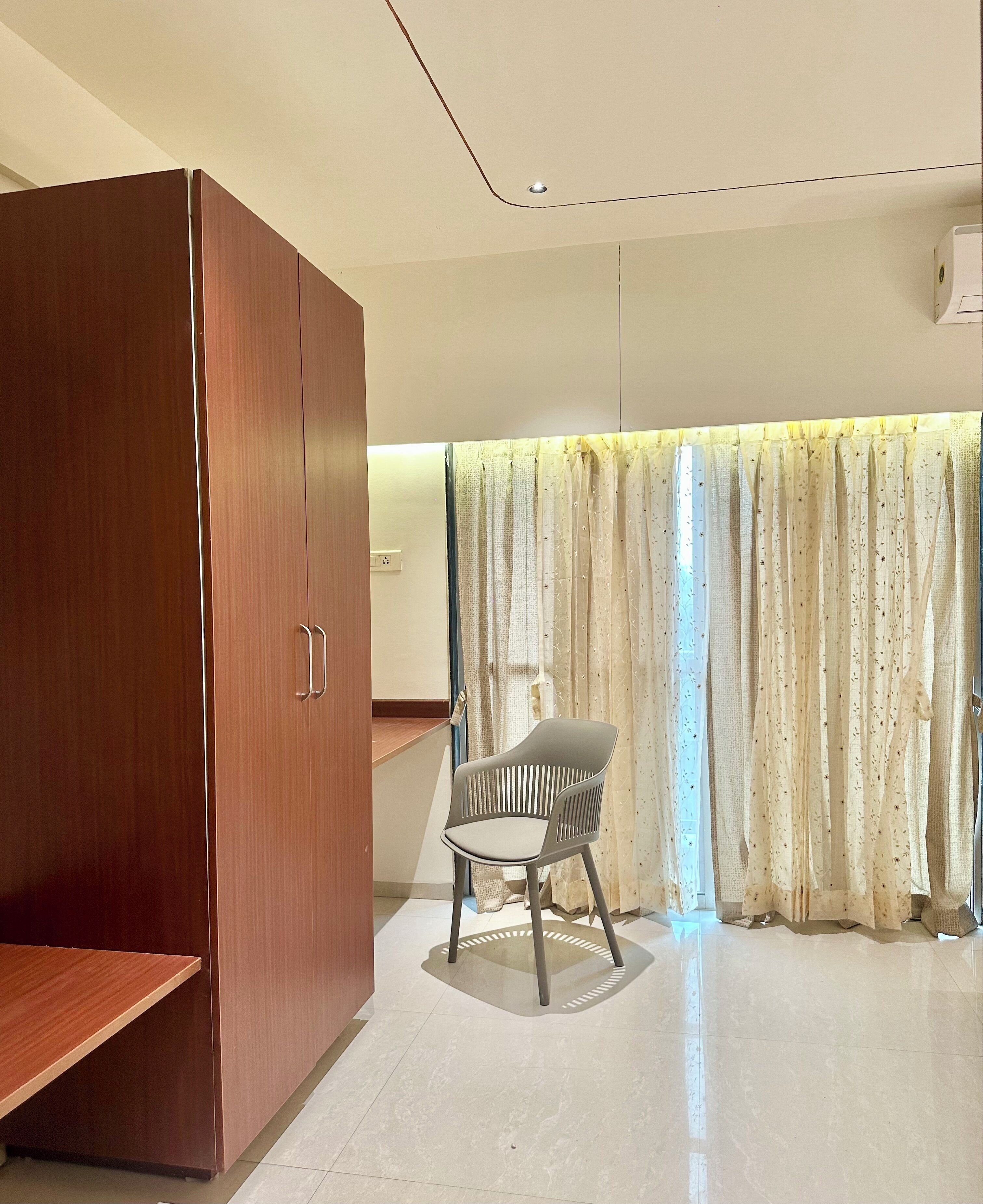 Foto - StayBird - Azure Suites Business Hotel