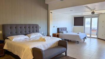 4 quartos, ferros/tábuas de passar roupa, Wi-Fi de cortesia