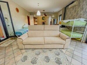 1 soveværelse, skrivebord, Wi-Fi, sengetøj