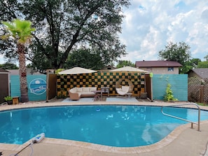 Piscine extérieure, piscine chauffée