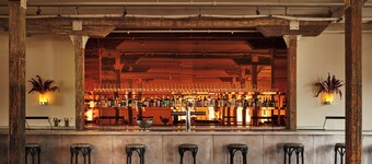 Pocketbook Hotel and Bath