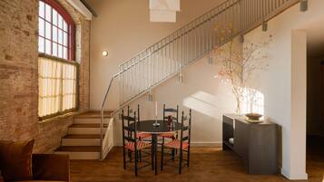 Loft Suite | In-room safe, blackout drapes, iron/ironing board, free WiFi