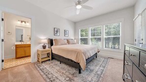 10 makuuhuonetta, vauvan matkasänky, Wi-Fi, vuodevaatteet