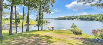 Lakefront Luxury - 10BR, Pool w/ Heat, Hot Tub