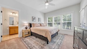 10 habitaciones, cuna de viaje, wifi y ropa de cama 