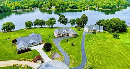 6BR Lakefront @ Lake Anna, Deck, Boat House, Beach