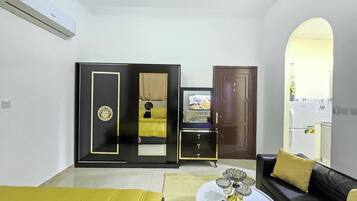 1 makuuhuone, silitysrauta/-lauta, Wi-Fi, vuodevaatteet