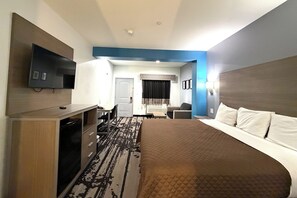 Desk, iron/ironing board, free WiFi, bed sheets - Hotel Royale IAH Airport North Houston I-45 (Houston)