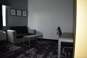 Desk, iron/ironing board, free WiFi, bed sheets