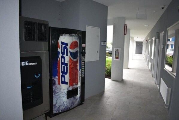 Vending machine