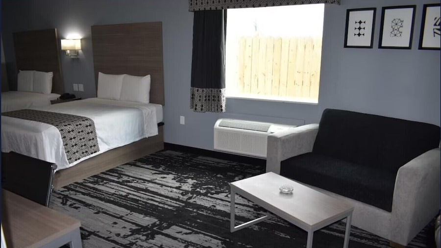 Hotel Royale IAH Airport North Houston I-45