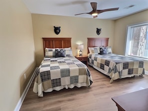 2 Schlafzimmer, Bügeleisen/Bügelbrett, kostenloses WLAN, Bettwäsche