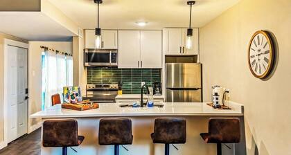 <<The Urban TreeHaus>>