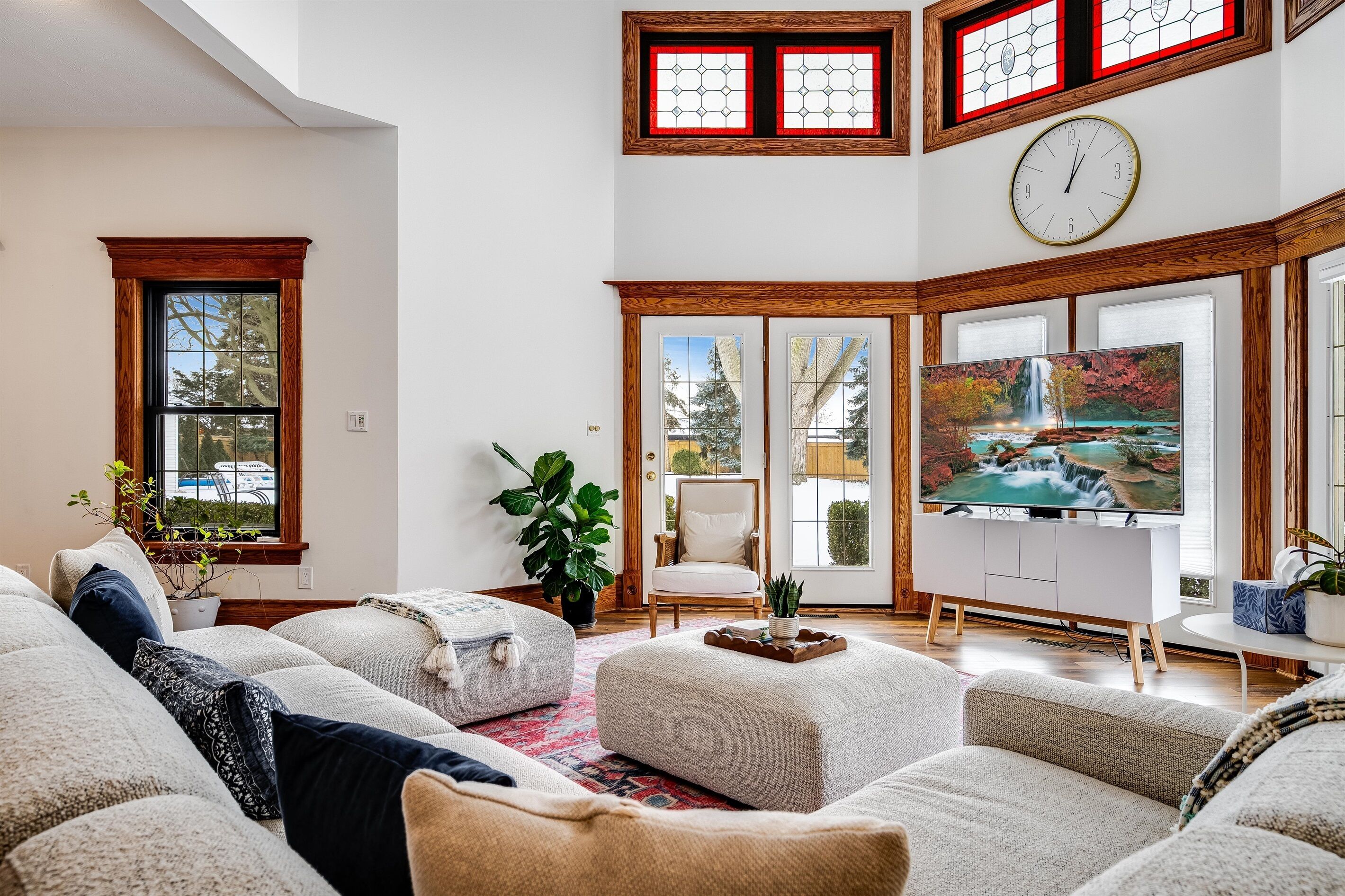 TV connectée, cheminée, baby-foot