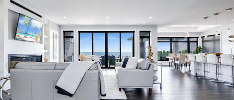 Smart TV, fireplace, offices